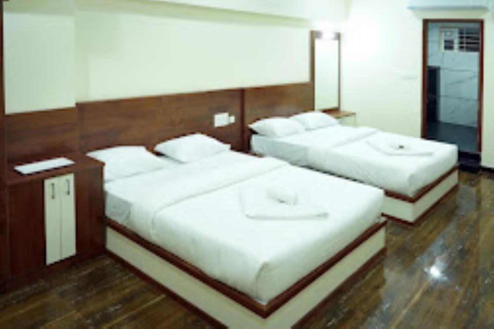 Hotel Nivetha Grand , Coimbatore Exterior foto
