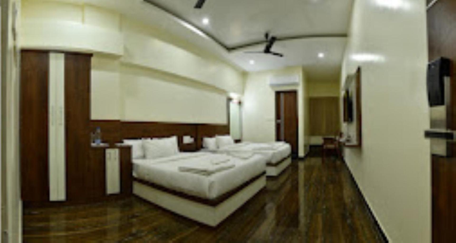 Hotel Nivetha Grand , Coimbatore Exterior foto